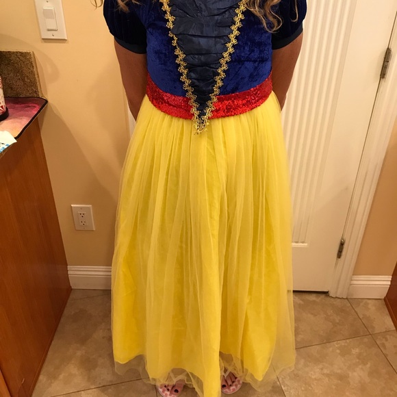 Snow White Halloween Costume xs/ petite brand new 🎃🎃 - Picture 3 of 5